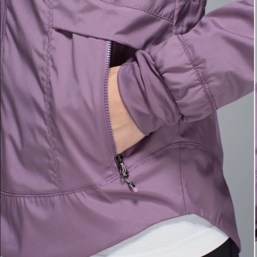 Lululemon Jacket - Picture 15 of 16